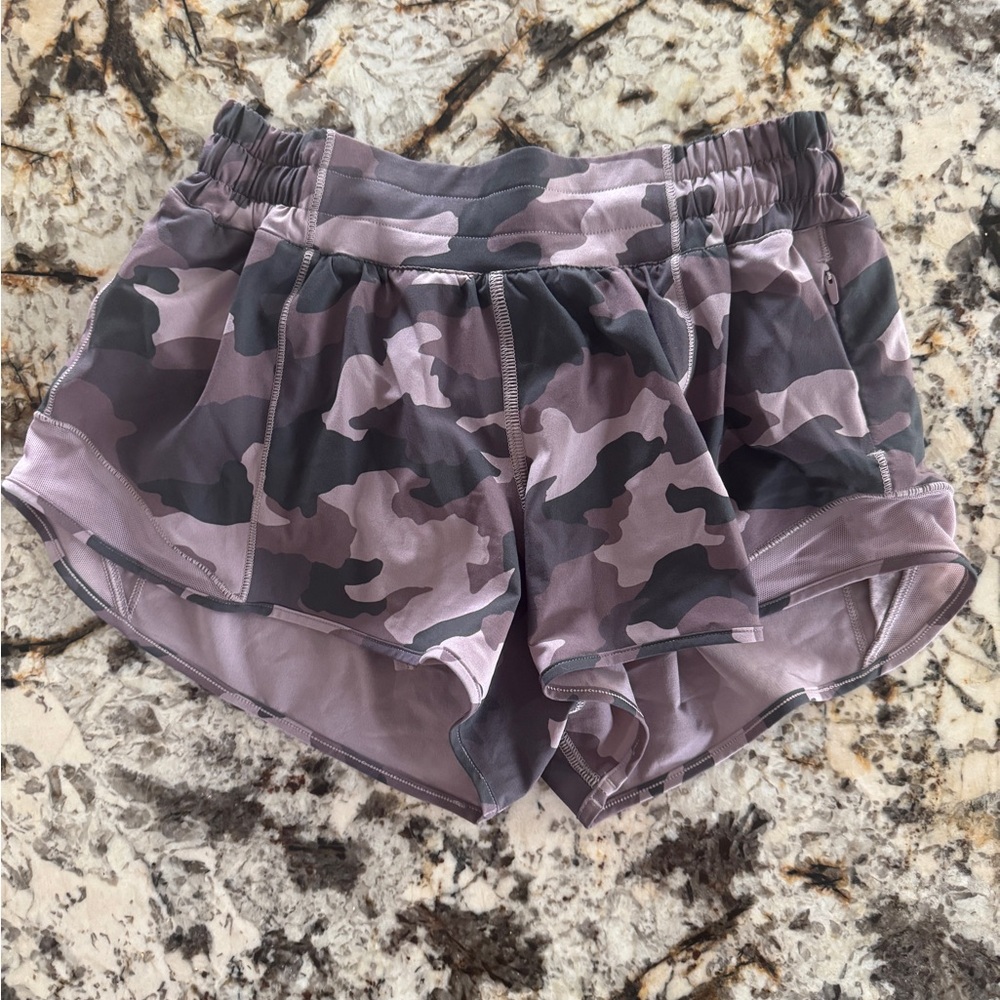 lululemon Hotty-Hot Purple Camo 2.5”